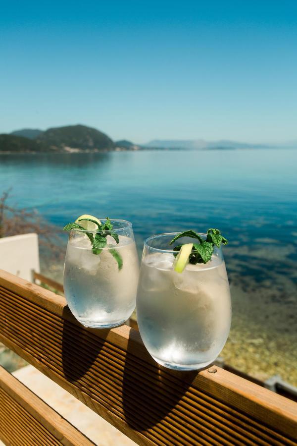 Beach Front Villa Litore Meszongí Kültér fotó